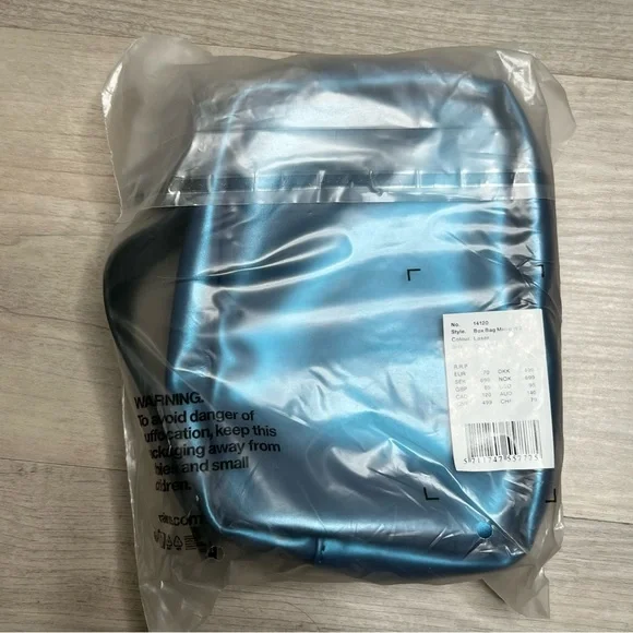 Rains Box Bag Micro W3, Laser Blue NWT - Picture 7 of 8